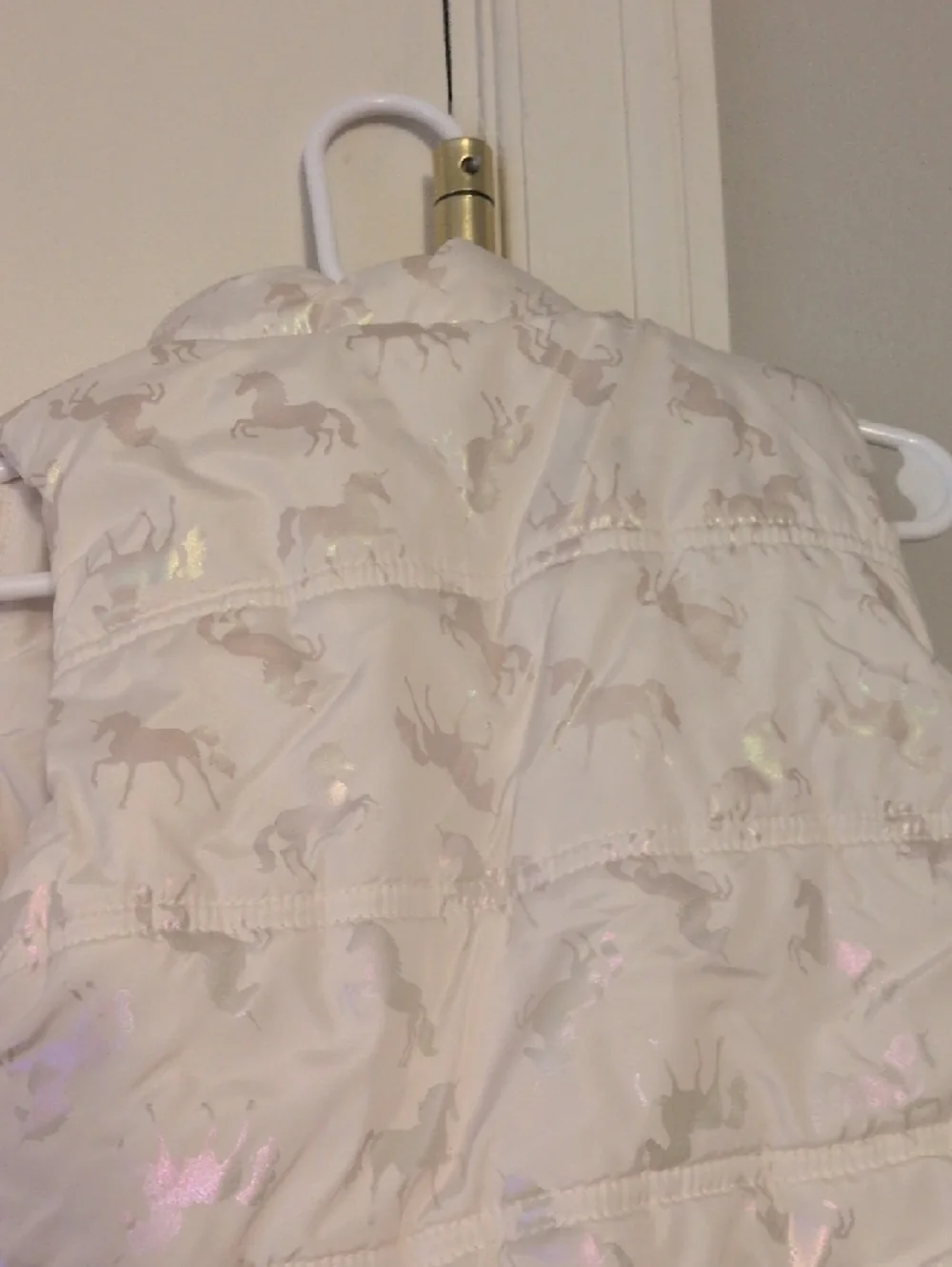 GAP Iridescent‎ Unicorn Puffer Vest - Cream